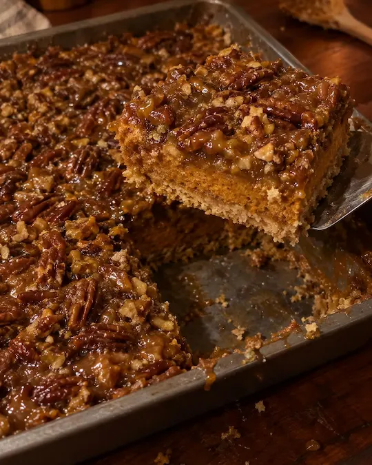 Pumpkin Pecan Caramel Crunch Bars