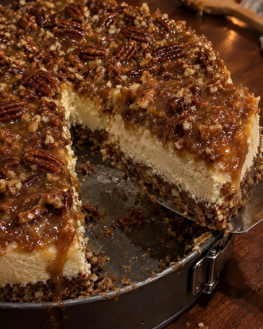 Caramel Pecan Crunch Cheesecake